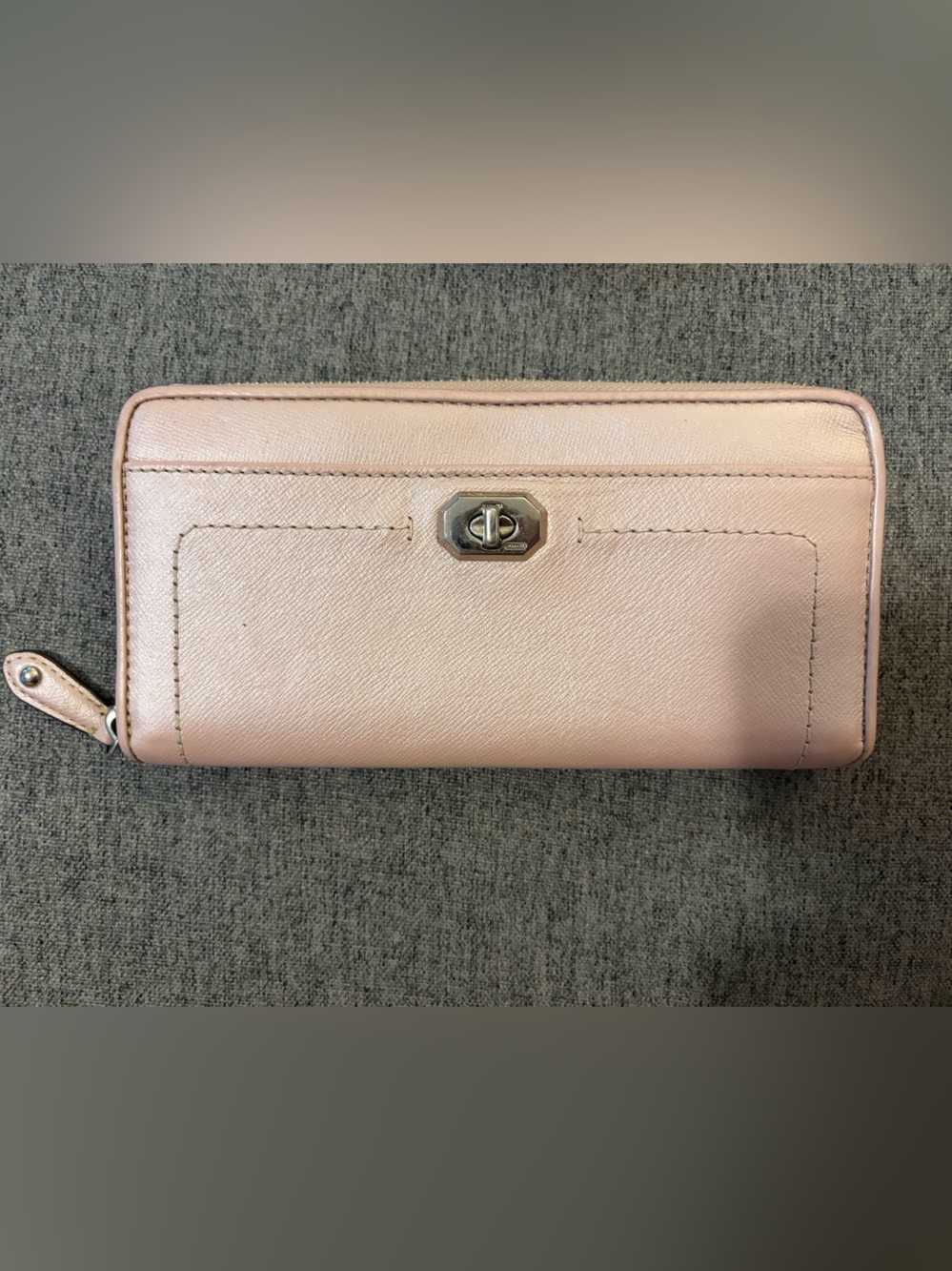 Coach Campbell Turnlock Leather Accordion Wallet - Light Pink